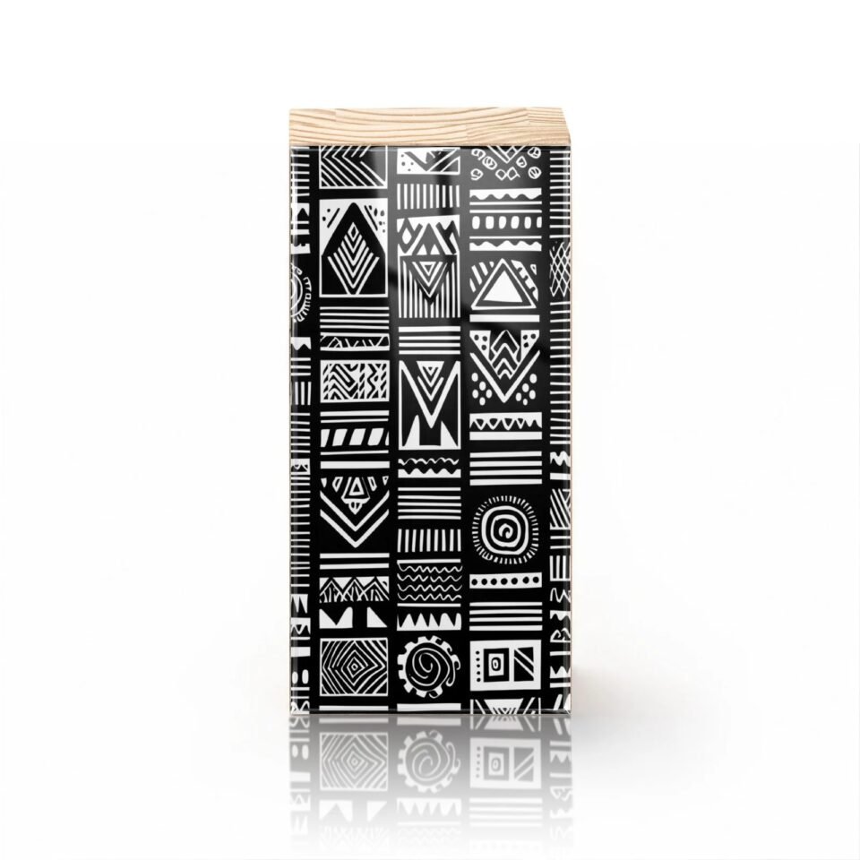 Totem Decorativo 'Código Tribal'