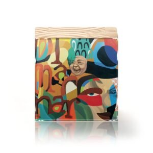 Totem Decorativo 'Riso Fragmentado'