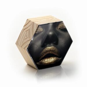 Totem Decorativo 'Ouro Silenciado'