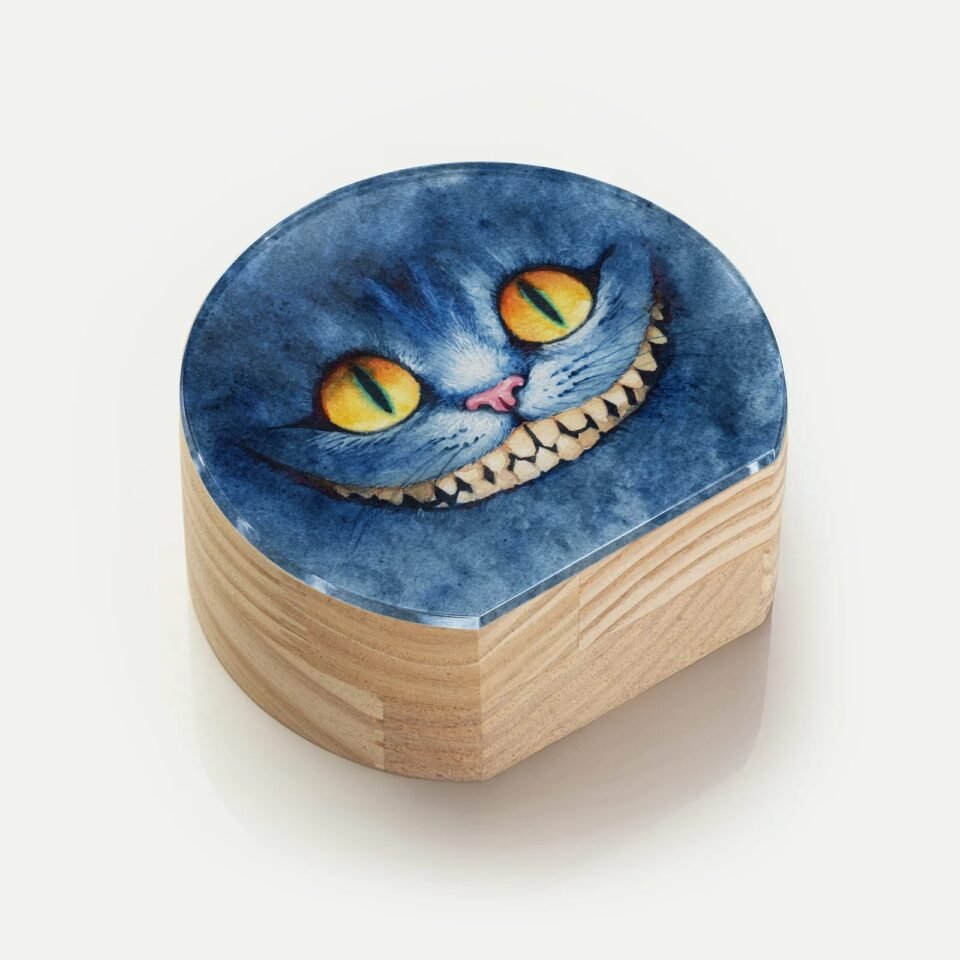 Totem Decorativo 'Gato de Wonderland'