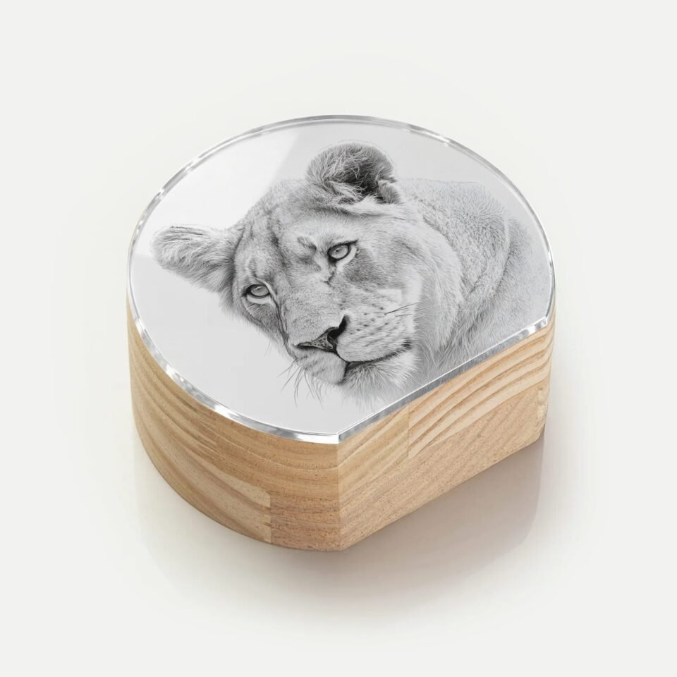 Totem Decorativo 'Rainha Serena'