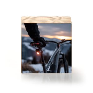 Totem Decorativo 'Trilhas da Liberdade'